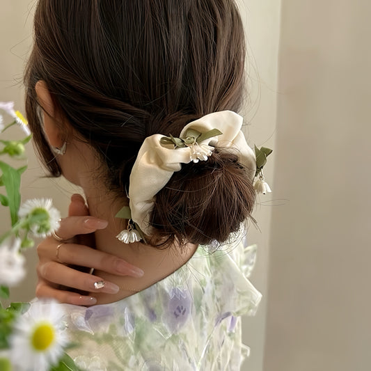 Lily's Hairtie